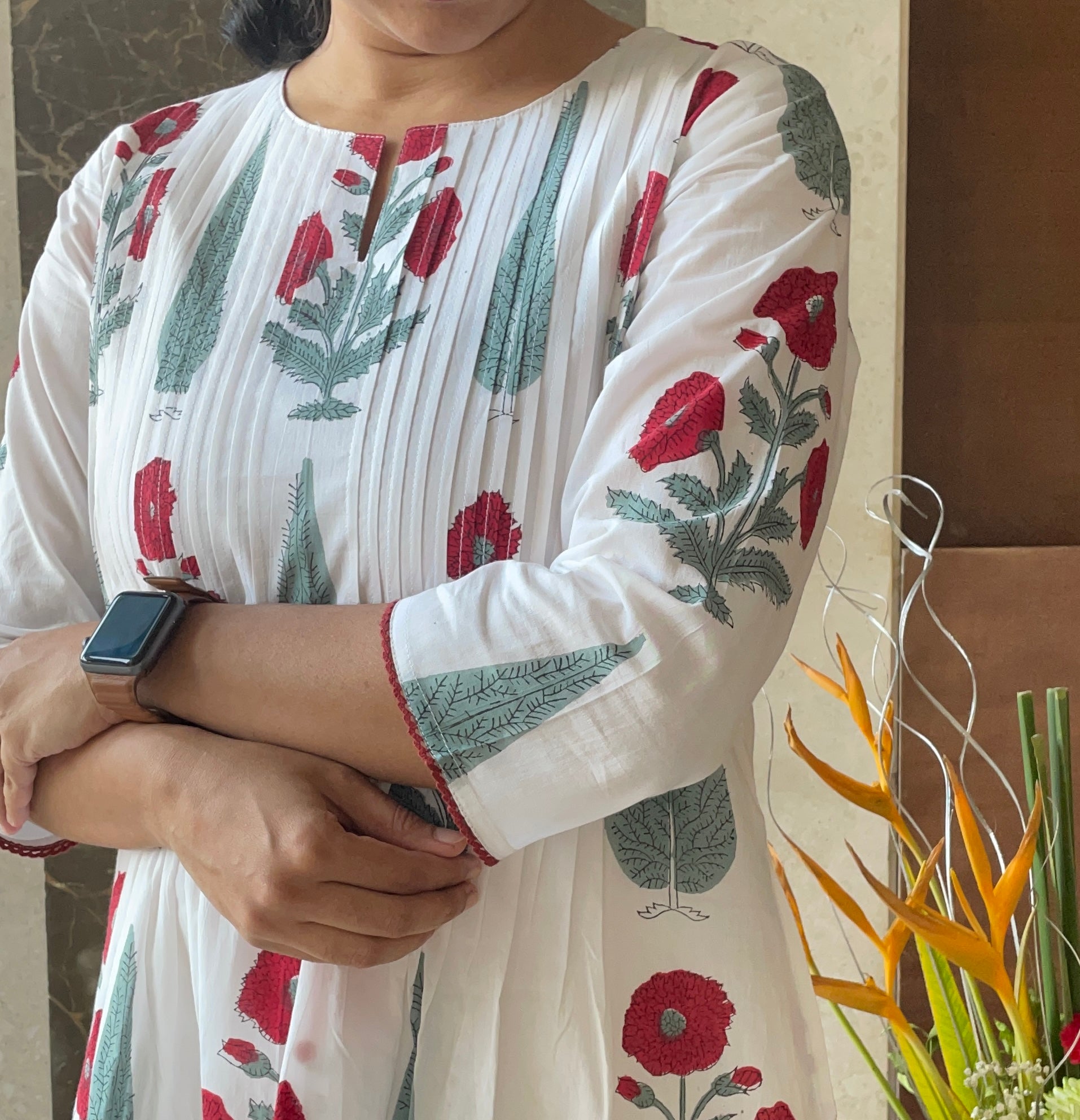 Buy white and red cotton hand block printed kurta. Kurta for women with pockets.